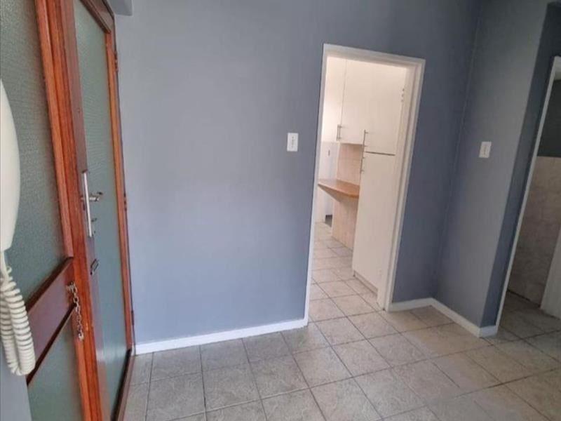 2 Bedroom Property for Sale in Oostersee Western Cape